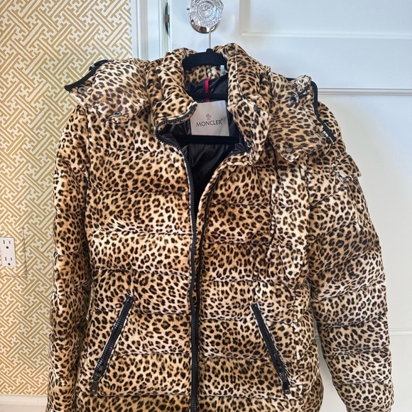 Moncler Bady Giubbotto Leopard Print Down Coat sz Small 1 - Picture 1 of 11